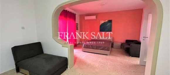 5 bedrooms Bungalow in Marsaskala, Malta No. 6593 11