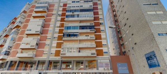 3 bedrooms Penthouse in Lisbon, Portugal No. 140421 25