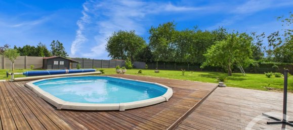 5 bedrooms House in Chartres, France No. 293098 2