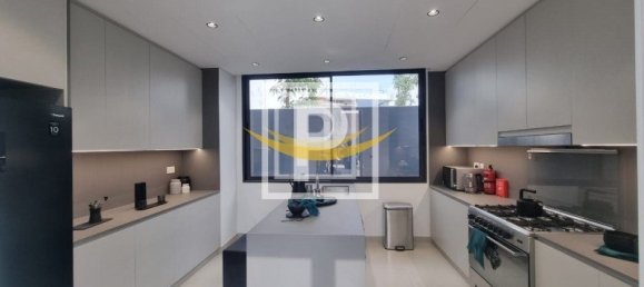 5 bedrooms Villa in Tilal City, UAE No. 10435 9