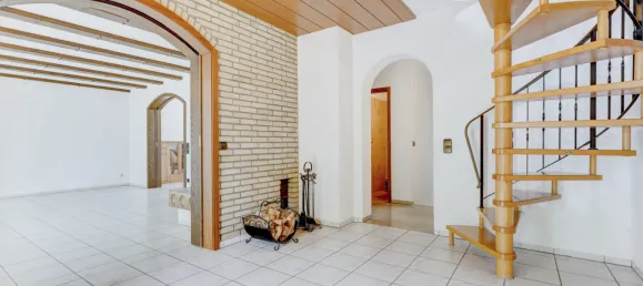 Дом с 7 комнатами в Лёррах, Германия № 300201 14