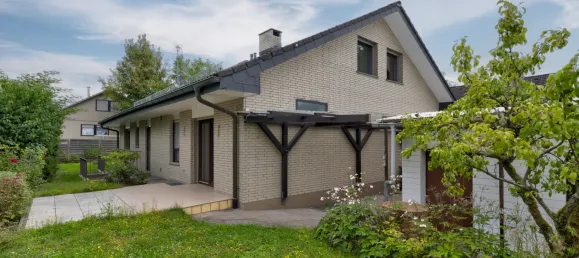 Дом с 7 комнатами в Лёррах, Германия № 300201 16