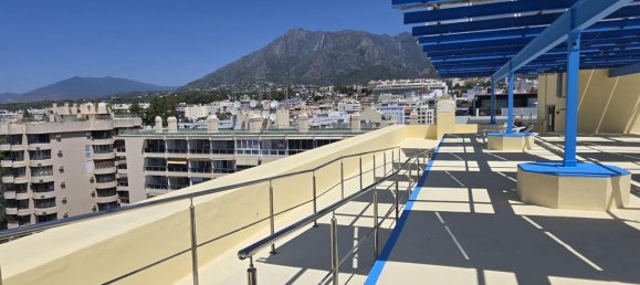 2 chambres Appartement à Marbella, Spain No. 166356 6