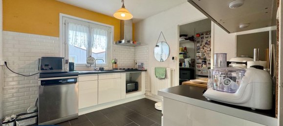 2 bedrooms Apartment in Petite-Foret, France No. 50119 3