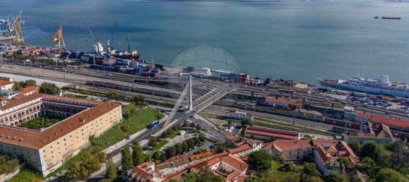 264m² Building in Lisbon, Portugal No. 126071 16