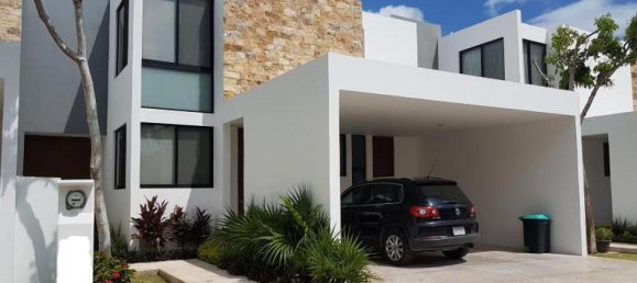 Casa de 3 dormitorios en Mérida, Mexico No. 71229 2