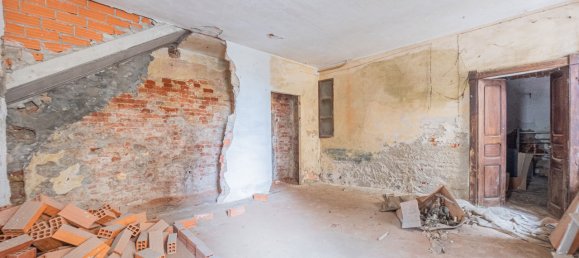 5 rooms House in Cinaglio, Italy No. 102799 11