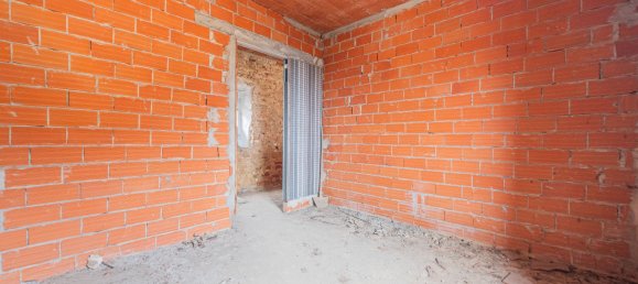 5 rooms House in Cinaglio, Italy No. 102799 14