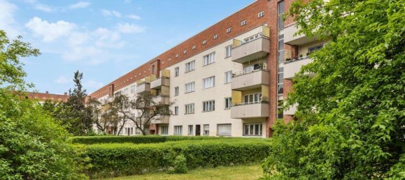 Квартира с 2 комнатами в Райниккендорф, Германия № 19143 4