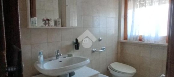 5 rooms Apartment in Olevano Romano, Italy No. 35062 25