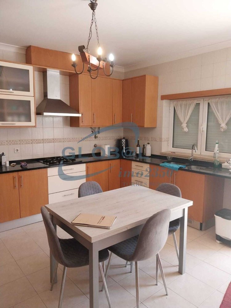 4 bedrooms House in Entroncamento, Portugal No. 193961