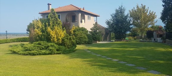 5 bedrooms Villa in Dion, Greece No. 4213 2