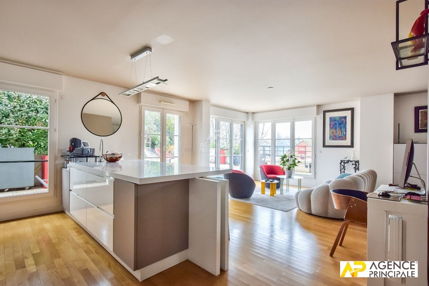 3 bedrooms Duplex in Maisons-Laffitte, France No. 131005