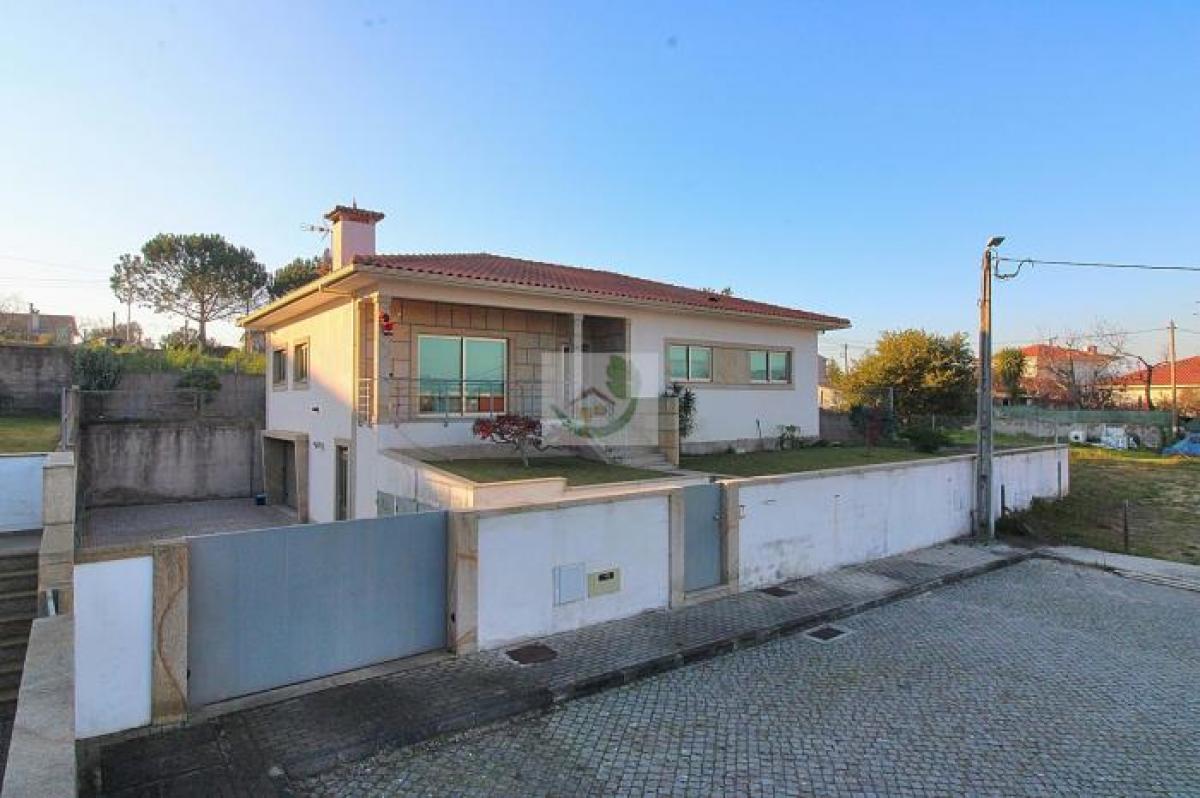 3 Schlafzimmer Villa in Braga, Portugal, Nr. 6227