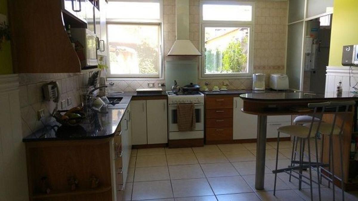 Casa de 4 dormitorios en Mar del Plata, Argentina No. 78232