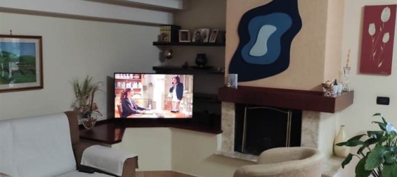 6 rooms Villa in Mendicino, Italy No. 105195 10