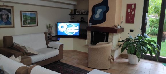 6 rooms Villa in Mendicino, Italy No. 105195 8