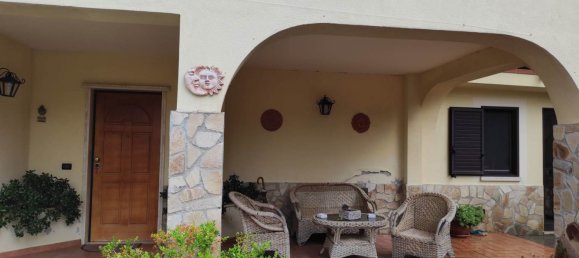 6 rooms Villa in Mendicino, Italy No. 105195 3