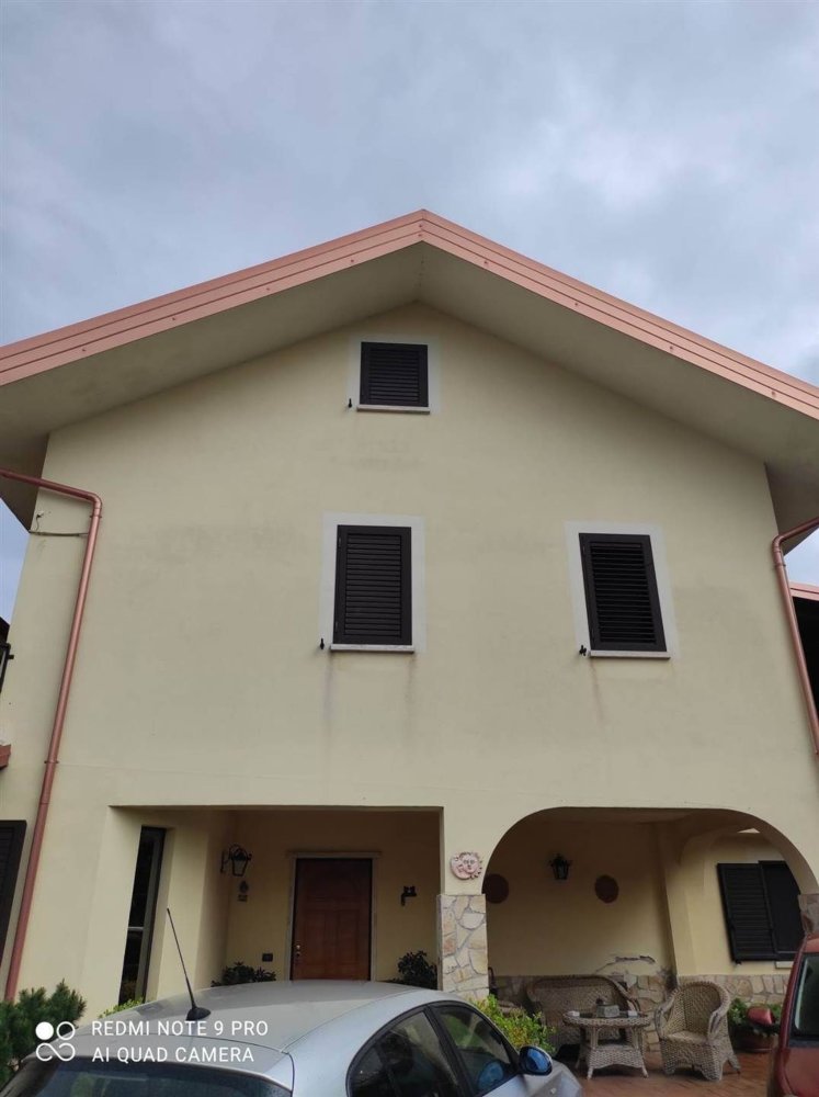 6 rooms Villa in Mendicino, Italy No. 105195