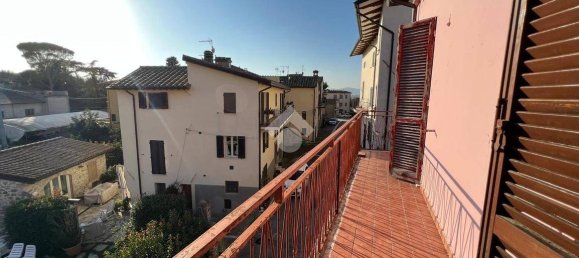 3 bedrooms Apartment in Marsciano, Italy No. 104935 12