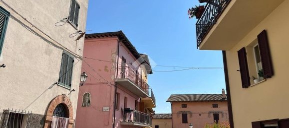 3 bedrooms Apartment in Marsciano, Italy No. 104935 38
