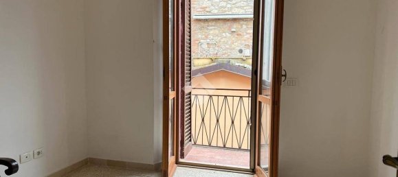 3 bedrooms Apartment in Marsciano, Italy No. 104935 43
