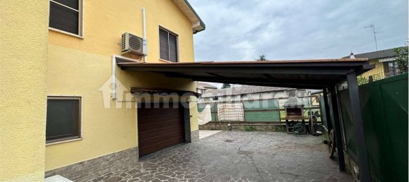5 rooms Villa in Valle Salimbene, Italy No. 360464 4