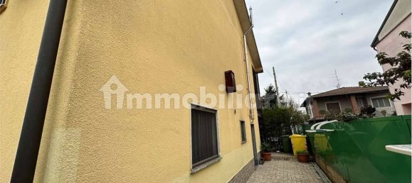 5 rooms Villa in Valle Salimbene, Italy No. 360464 7