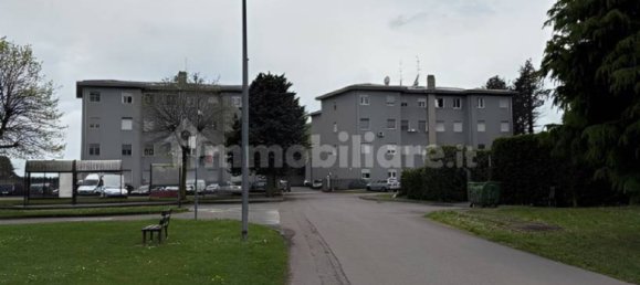 Apartamento de 2 dormitorios en Turate, Italy No. 335005 3