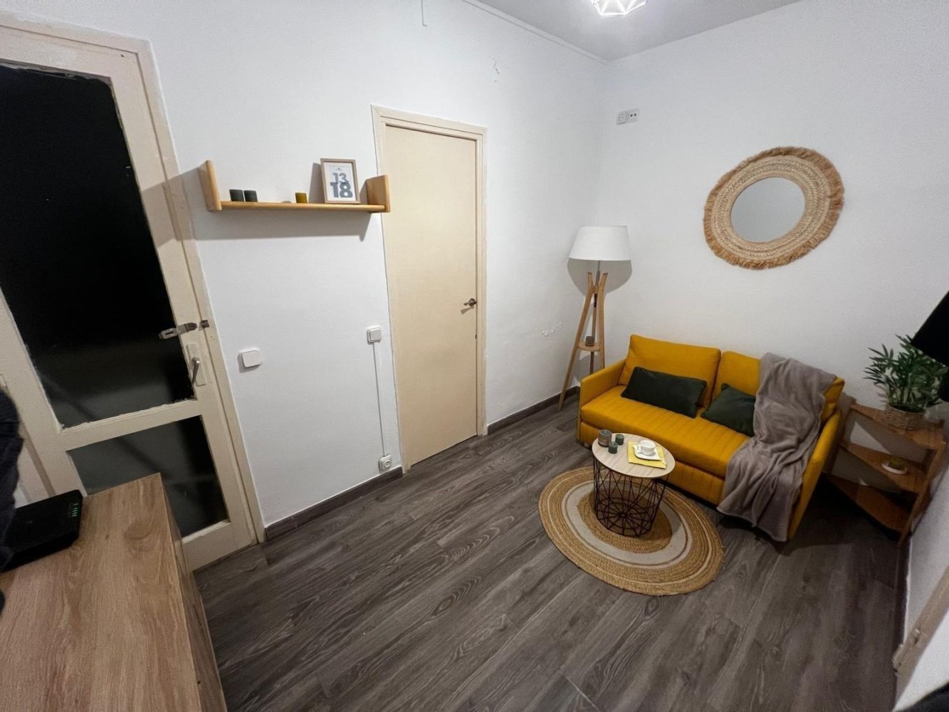  مكتب في Eixample, Spain 12متر مربع رقم 255064