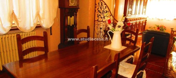 6 rooms Apartment in Lovere, Italy No. 133726 9
