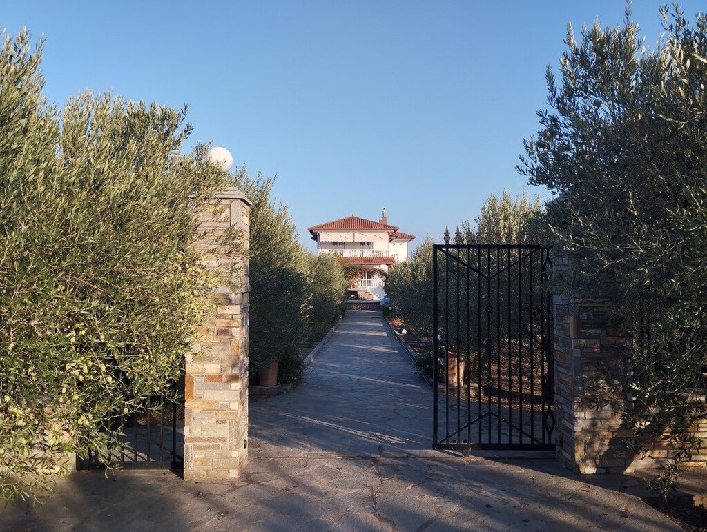 9 bedrooms Commercial property in Thermaic Gulf, Greece No. 2855