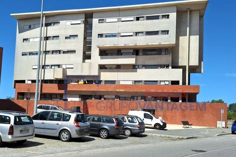 4 bedrooms Apartment in Matosinhos, Portugal No. 345999