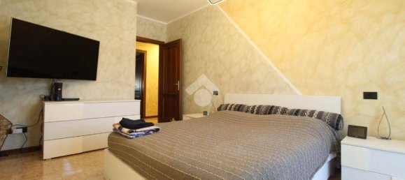 Apartamento T3 em Cadelbosco di Sopra, Italy N.º 342268 8