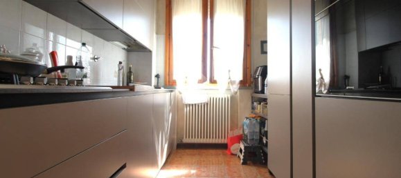 Apartamento T3 em Cadelbosco di Sopra, Italy N.º 342268 2