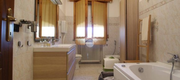 Apartamento T3 em Cadelbosco di Sopra, Italy N.º 342268 10