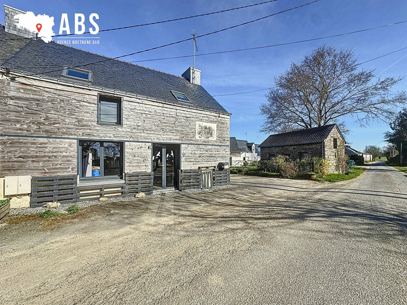 Casa de 2 dormitorios en Nivillac, France No. 201185