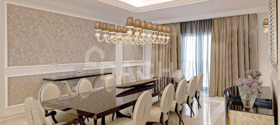 7 bedrooms Villa in Dubai, UAE No. 28041 3