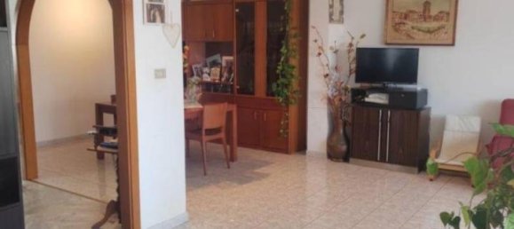 5-salle Appartement à Lanciano, Italy No. 137385 4