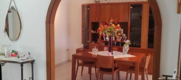 5-salle Appartement à Lanciano, Italy No. 137385 2