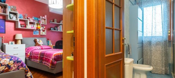 5غرفة شقة في Turin, Italy رقم 161466 11