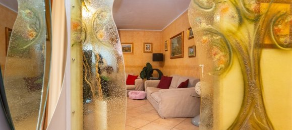 5غرفة شقة في Turin, Italy رقم 161466 3