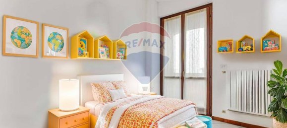 3 bedrooms Penthouse in Carpiano, Italy No. 357992 19