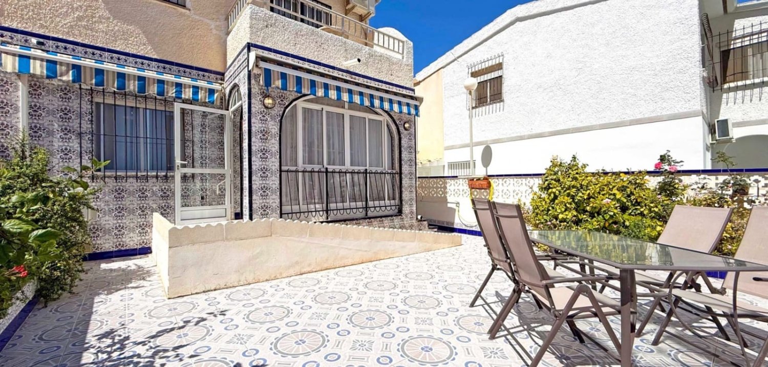2 bedrooms Apartment in Torrevieja, Spain No. 263974