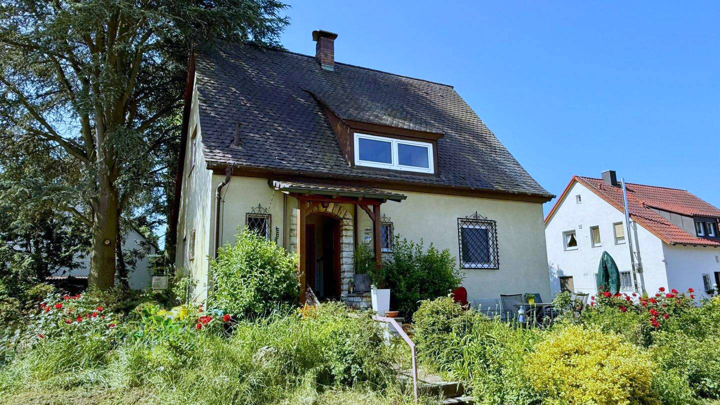 4-salle Maison à Nuremberg, Germany No. 321929