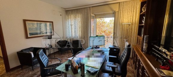 Apartamento de 4 divisões em Sesto San Giovanni, Italy N.º 173616 3