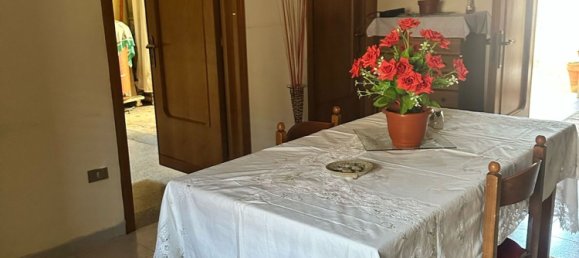 5 bedrooms House in Trepuzzi, Italy No. 381597 4