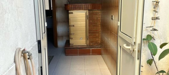 5 bedrooms House in Trepuzzi, Italy No. 381597 9