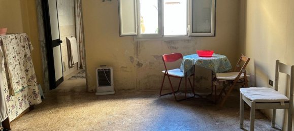 5 bedrooms House in Trepuzzi, Italy No. 381597 13