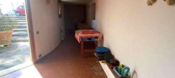 10 rooms Apartment in Velletri, Italy No. 30918 7
